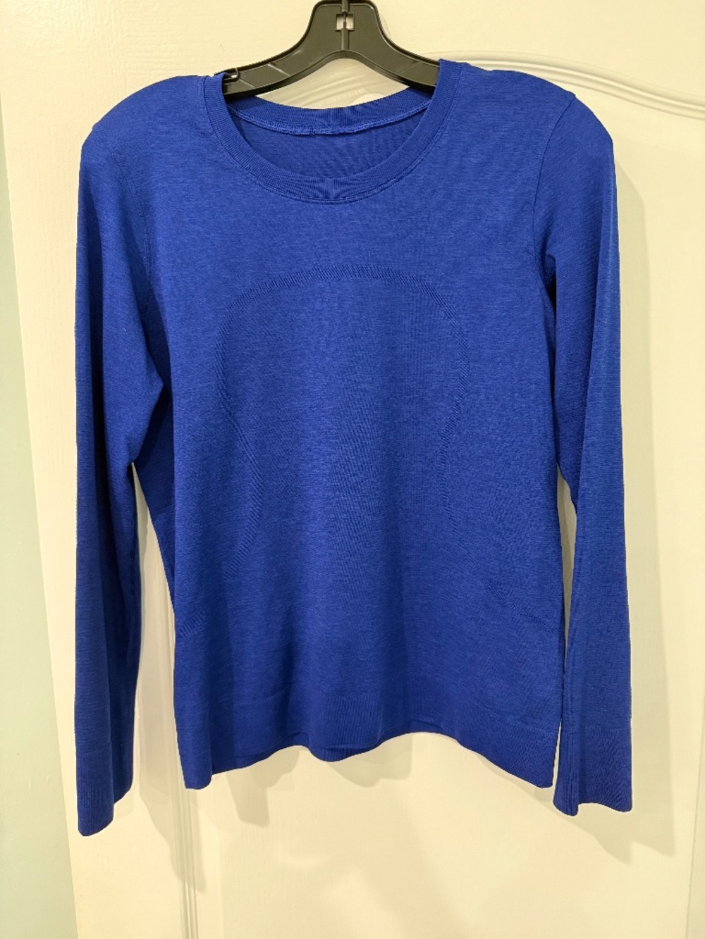 Lululemon Royal Blue L/S Swiftly Tech Relaxed, Sz 6